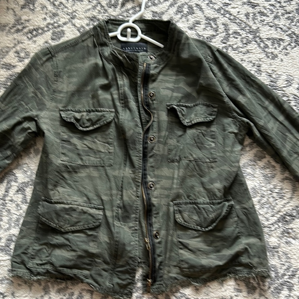 Light fabric Camo jacket/cardigan